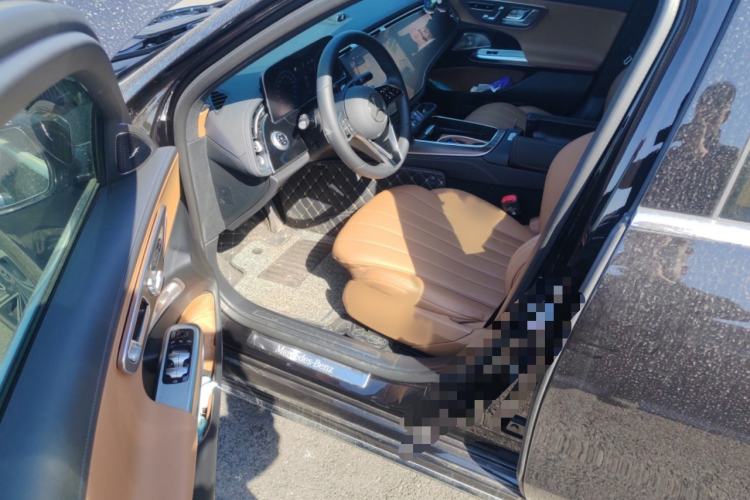 Used Mercedes-Benz E-Class 2025 E 300 L Luxury Model Interior 3