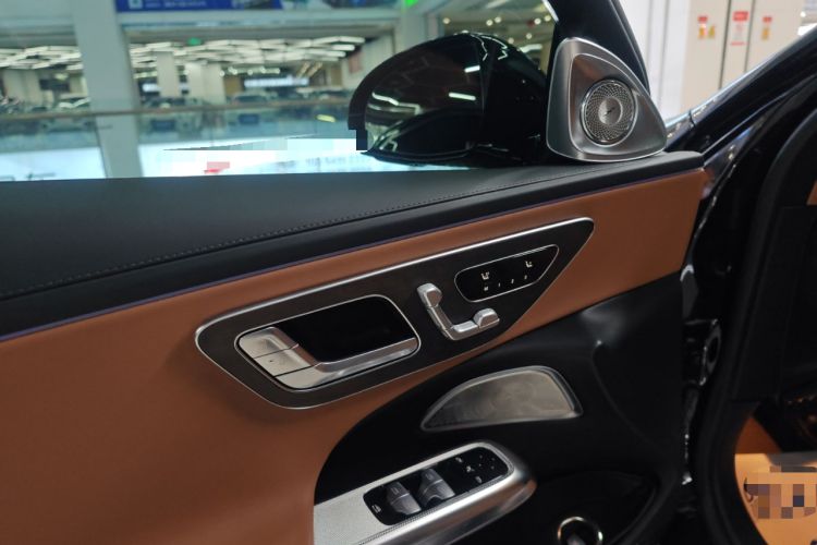 Used Mercedes-Benz E-Class 2025 E 300 L Stylish Model Interior 3