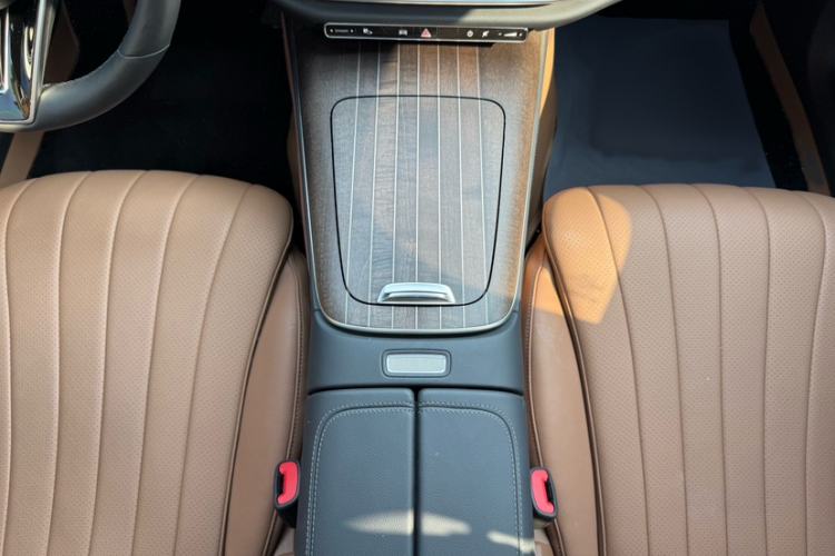 Used Mercedes-Benz E-Class 2025 E 300 L Stylish Model Interior 4
