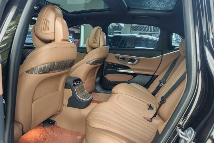 Used Mercedes-Benz E-Class 2025 E 300 L Stylish Model Interior 4