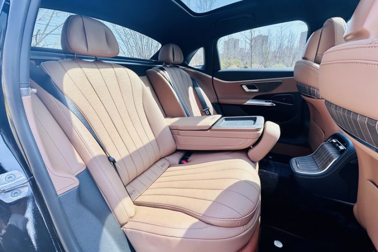 Used Mercedes-Benz E-Class 2025 E 300 L Stylish Model Interior 5
