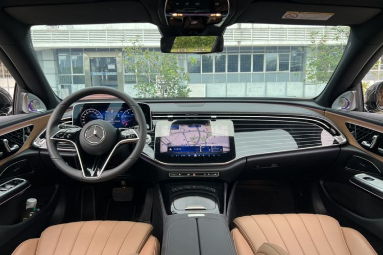 Used Mercedes-Benz E-Class 2025 E 260 L Interior 5