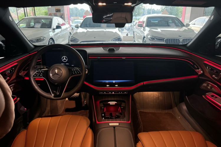 Used Mercedes-Benz E-Class 2025 Facelift E 300 L Luxury Edition Interior 6