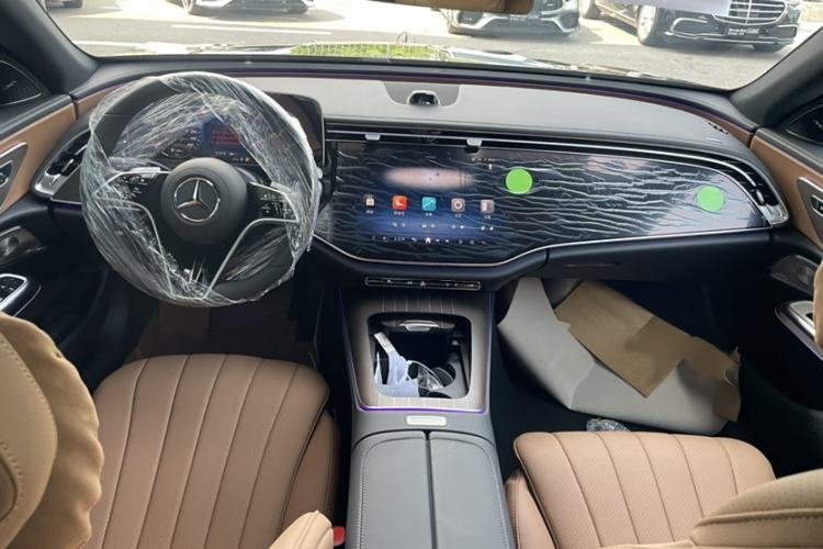 Used Mercedes-Benz E-Class 2025 Facelift E 300 L Luxury Edition Interior 7