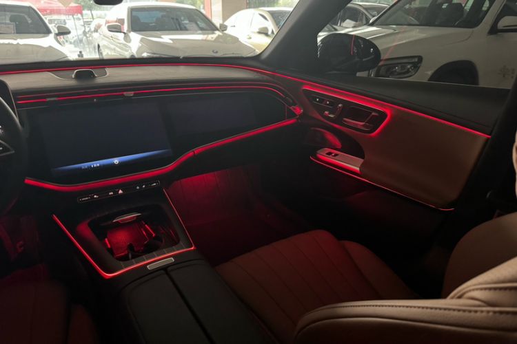 Used Mercedes-Benz E-Class 2025 Facelift E 300 L Luxury Edition Interior 7