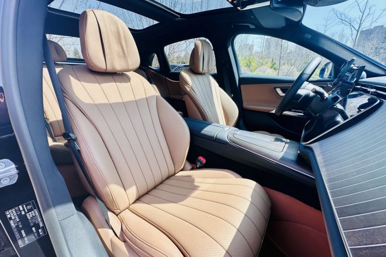 Used Mercedes-Benz E-Class 2025 E 300 L Stylish Model Interior 8