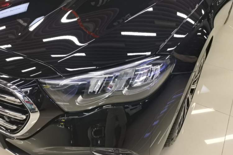 Used Mercedes-Benz E-Class 2025 E 300 L Luxury Model Left Front Headlight