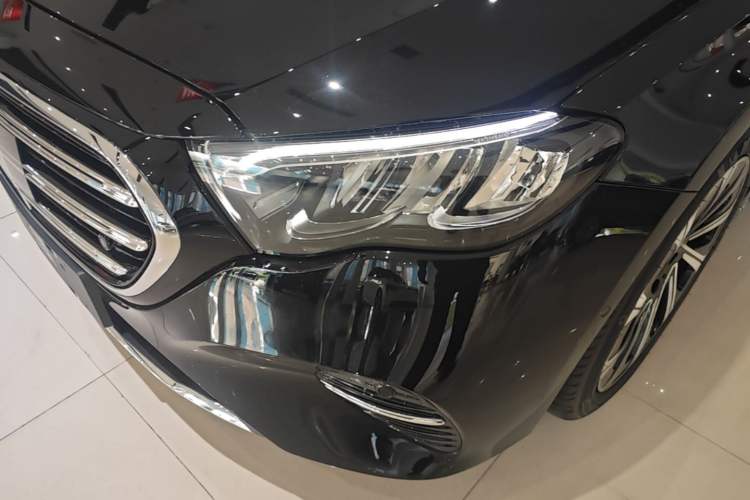 Used Mercedes-Benz E-Class 2025 E 300 L Luxury Model Left Front Headlight