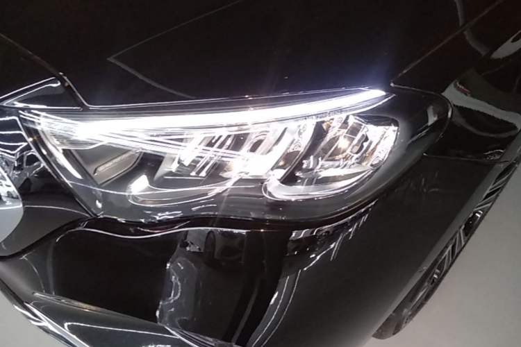 Used Mercedes-Benz E-Class 2025 Facelift E 300 L Luxury Edition Left Front Headlight
