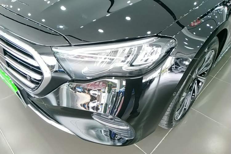Used Mercedes-Benz E-Class 2025 E 300 L Luxury Model Left Front Headlight