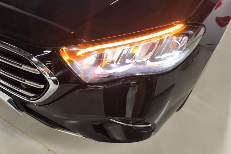 Used Mercedes-Benz E-Class 2025 Facelift E 300 L Luxury Edition Left Front Headlight