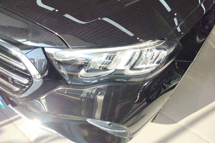 Used Mercedes-Benz E-Class 2025 E 300 L Luxury Model Left Front Headlight