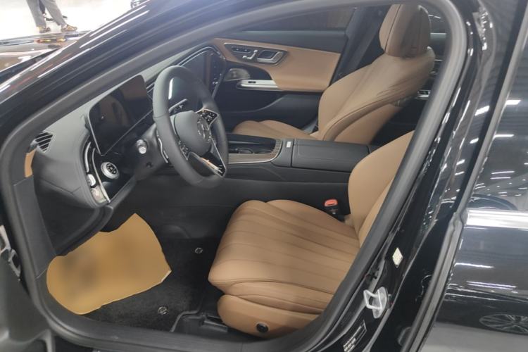 Used Mercedes-Benz E-Class 2025 Facelift E 300 L Luxury Edition Left Front Seat