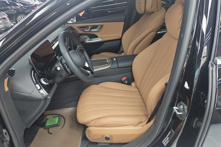 Used Mercedes-Benz E-Class 2025 Facelift E 300 L Luxury Edition Left Front Seat