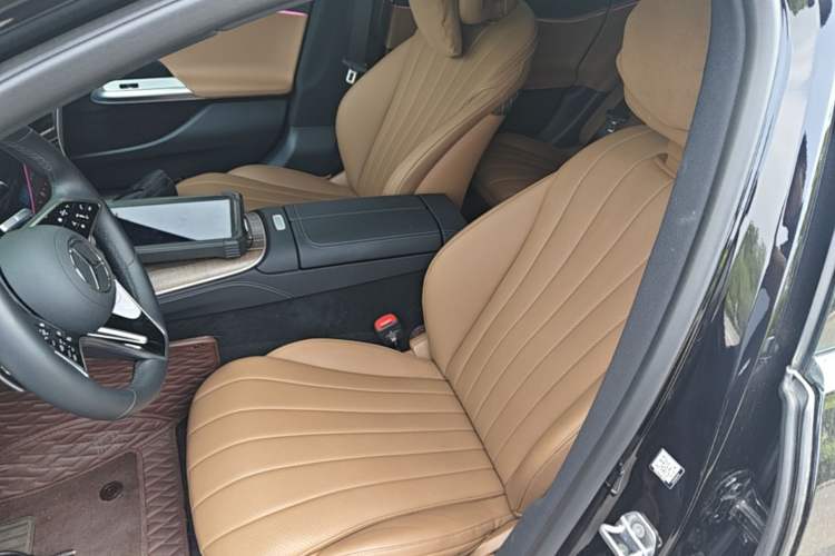 Used Mercedes-Benz E-Class 2025 E 300 L Prestige Edition Left Front Seat