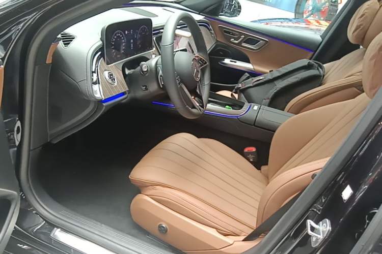 Used Mercedes-Benz E-Class 2025 Facelift E 300 L Fashion Edition Left Front Seat