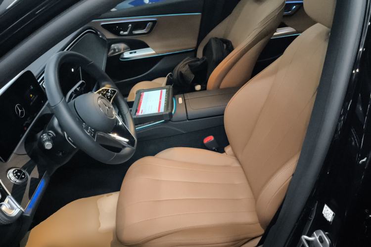 Used Mercedes-Benz E-Class 2025 Refresh E 300 Fashion Edition Sport Version Left Front Seat