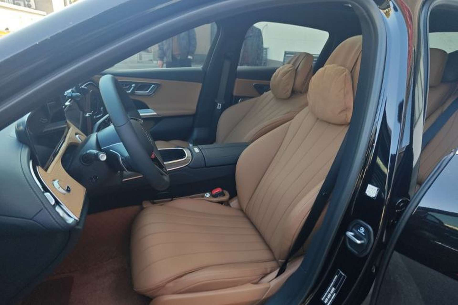 Used Mercedes-Benz E-Class 2025 E 300 L Luxury Model Left Front Seat