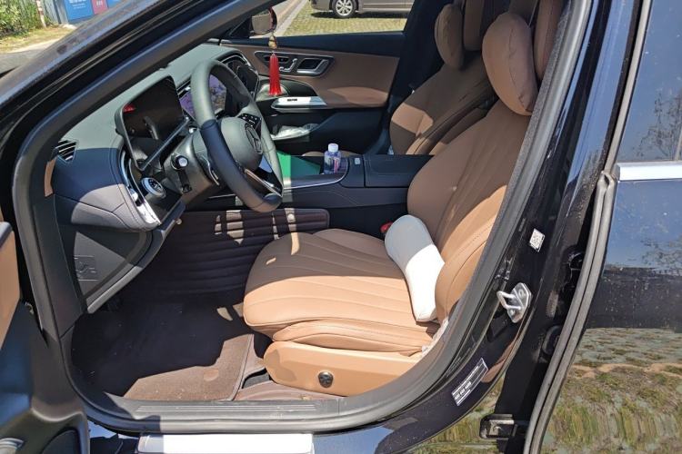 Used Mercedes-Benz E-Class 2025 E 300 L Luxury Model Left Front Seat