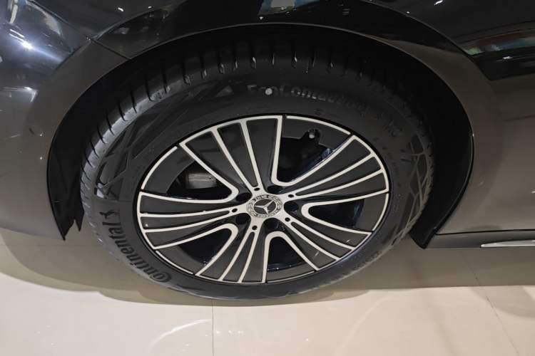 Used Mercedes-Benz E-Class 2025-Year Facelift E 260 L Left Front Wheel Hub