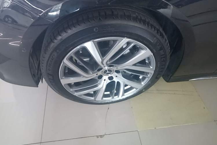 Used Mercedes-Benz E-Class 2025 E 300 L Stylish Model Left Front Wheel Hub