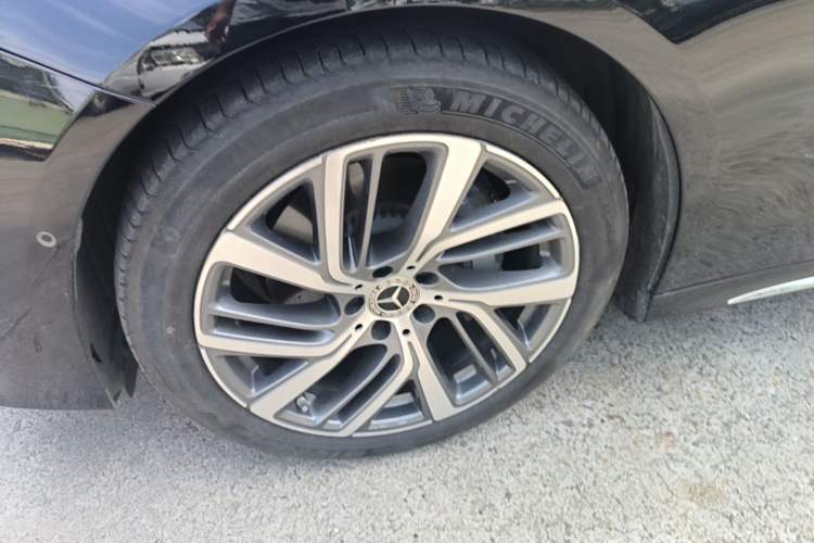 Used Mercedes-Benz E-Class 2025 E 300 L Stylish Model Left Front Wheel Hub