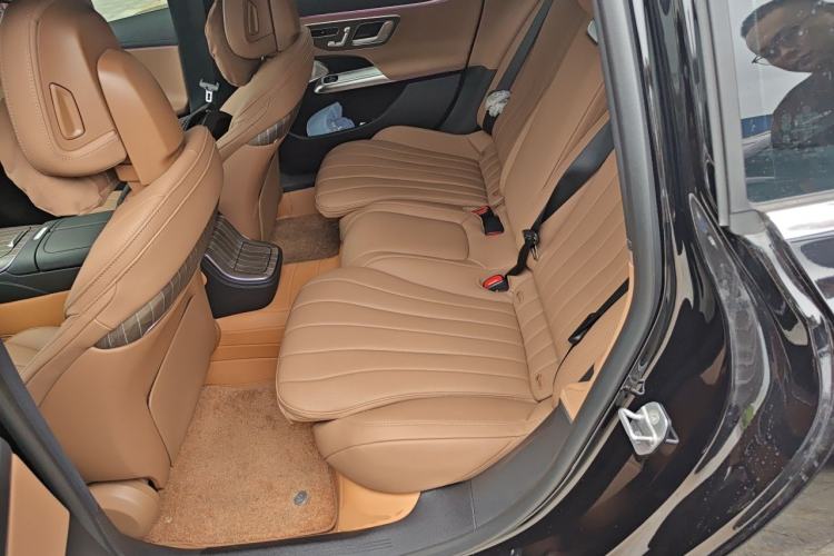 Used Mercedes-Benz E-Class 2025 Facelift E 300 L Luxury Edition Left Rear Seat