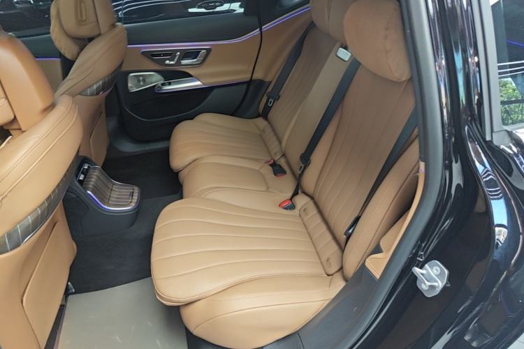 Used Mercedes-Benz E-Class 2025 E 300 L Luxury Model Left Rear Seat