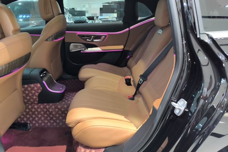 Used Mercedes-Benz E-Class 2025 E 300 L Luxury Model Left Rear Seat
