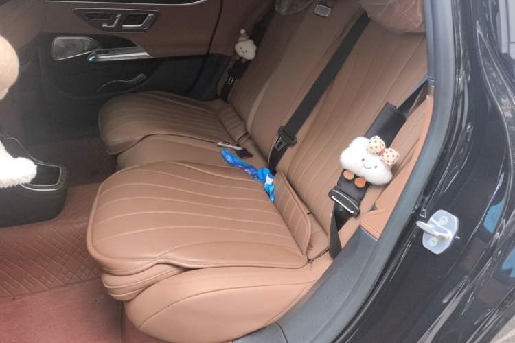 Used Mercedes-Benz E-Class 2025 Facelift E 300 L Luxury Edition Left Rear Seat