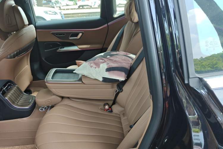 Used Mercedes-Benz E-Class 2025 Facelift E 300 L Fashion Edition Left Rear Seat