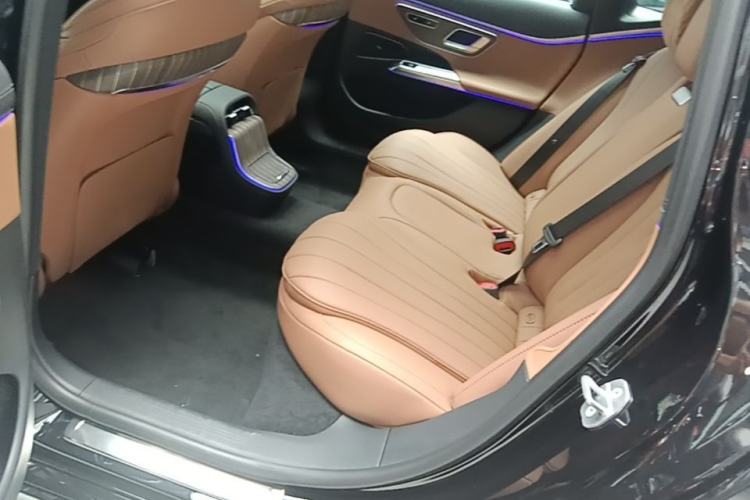 Used Mercedes-Benz E-Class 2025 Facelift E 300 L Fashion Edition Left Rear Seat