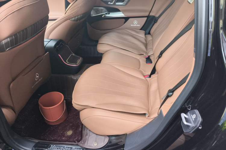 Used Mercedes-Benz E-Class 2025 Facelift E 300 L Luxury Edition Left Rear Seat