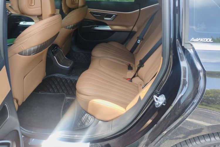 Used Mercedes-Benz E-Class 2025 Facelift E 300 L Fashion Edition Left Rear Seat