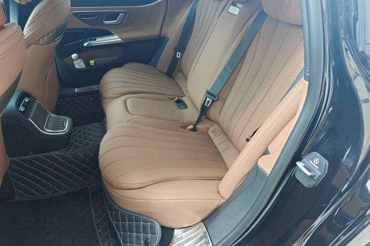 Used Mercedes-Benz E-Class 2025 Facelift E 300 L Fashion Edition Left Rear Seat