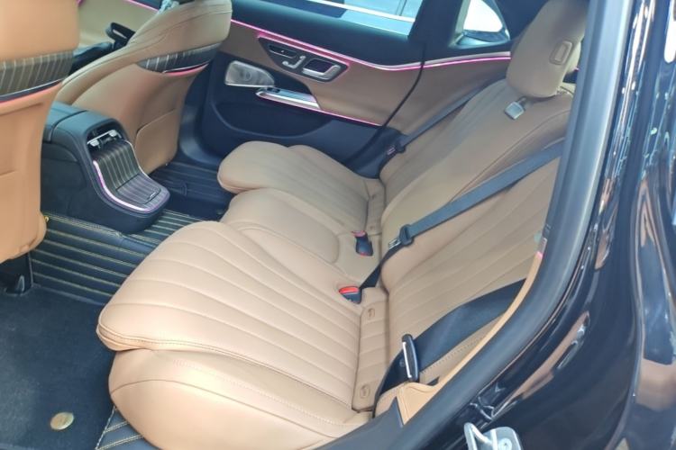 Used Mercedes-Benz E-Class 2025 Facelift E 300 L Luxury Edition Left Rear Seat