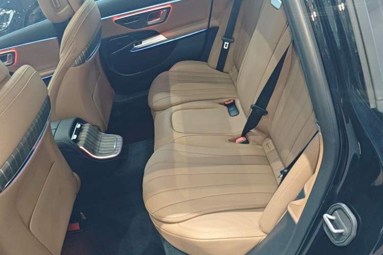 Used Mercedes-Benz E-Class 2025 Facelift E 300 L Fashion Edition Left Rear Seat