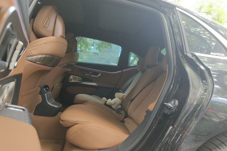Used Mercedes-Benz E-Class 2025 Facelift E 300 L Luxury Edition Left Rear Seat