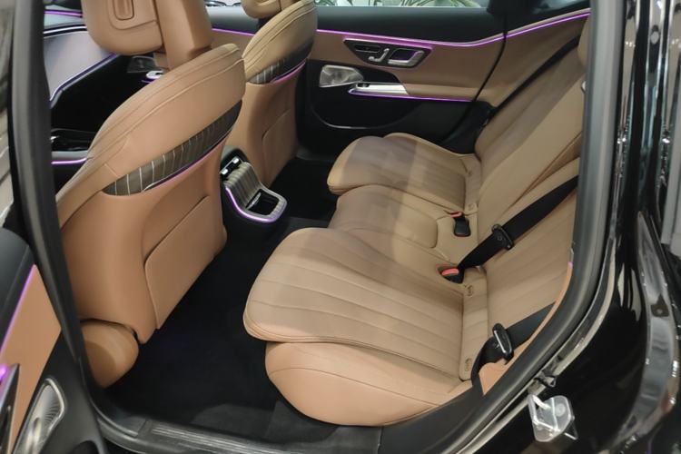 Used Mercedes-Benz E-Class 2025 Facelift E 300 L Luxury Edition Left Rear Seat