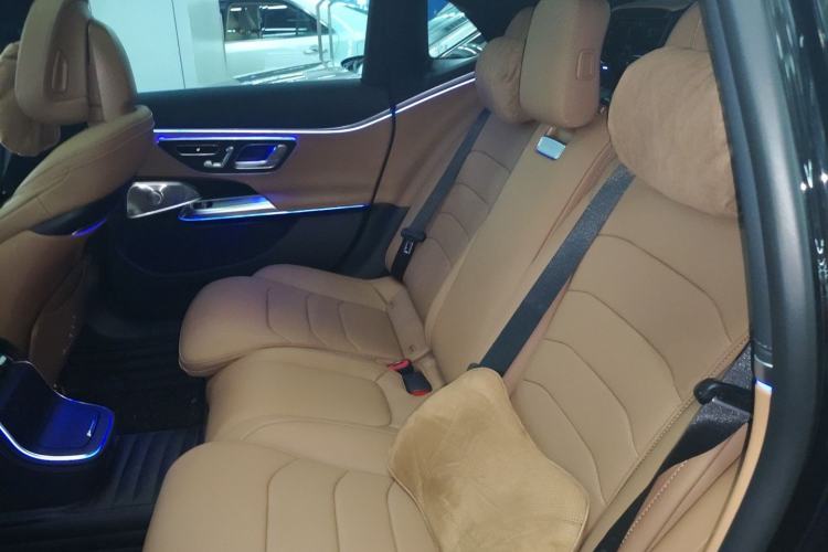 Used Mercedes-Benz E-Class 2025 Facelift E 300 L Luxury Sport Edition Left Rear Seat