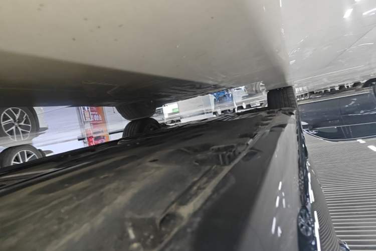 Used Mercedes-Benz E-Class 2025 Facelift E 300 L Luxury Edition Left Side Sill