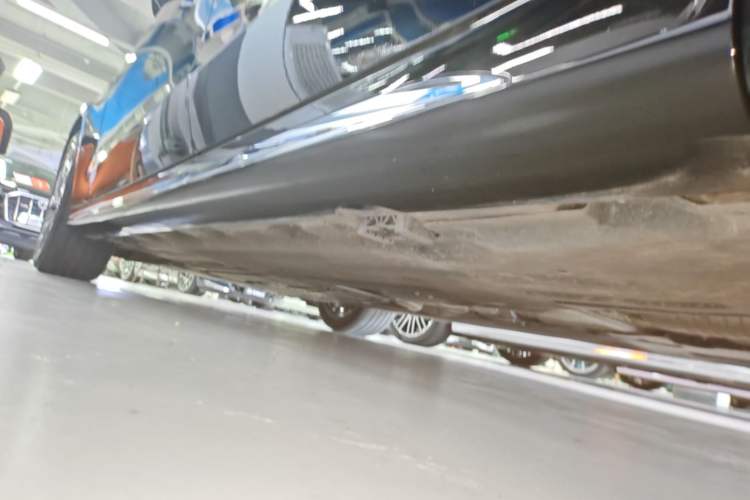 Used Mercedes-Benz E-Class 2025 Facelift E 300 L Fashion Edition Left Side Sill