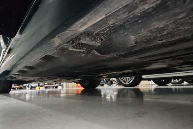 Used Mercedes-Benz E-Class 2025 Facelift E 300 L Fashion Edition Left Side Sill