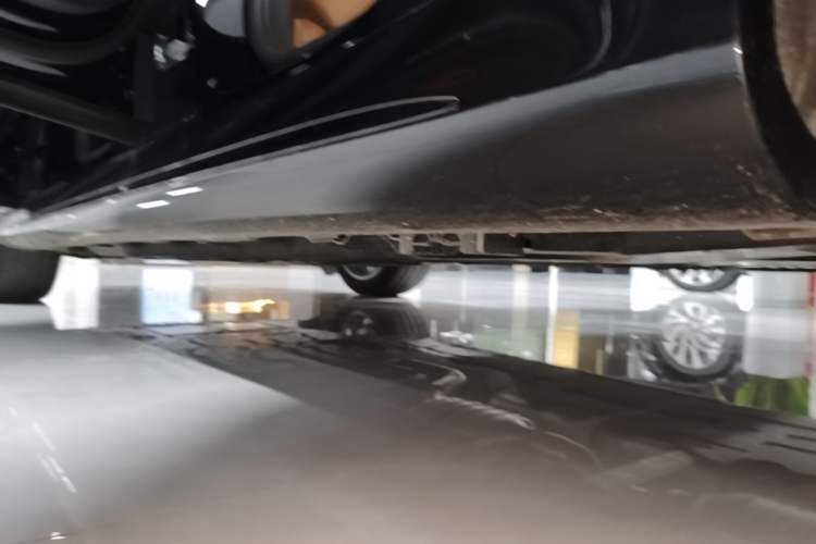 Used Mercedes-Benz E-Class 2025 Year Restyled E 260 Sport Edition Left Side Sill