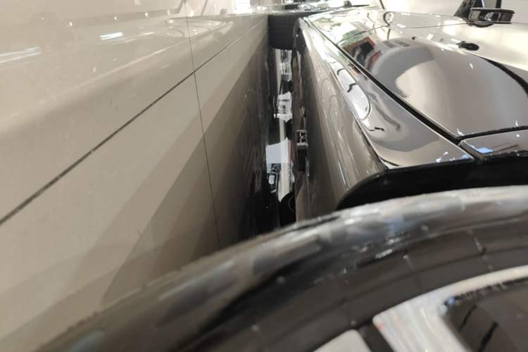 Used Mercedes-Benz E-Class 2025 Facelift E 300 L Luxury Edition Left Side Sill