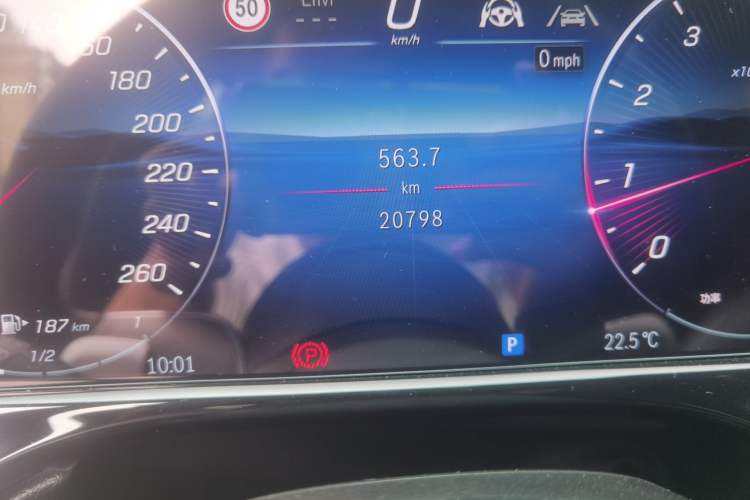 Used Mercedes-Benz E-Class 2025 Facelift E 300 L Premium Edition Odometer Close Up