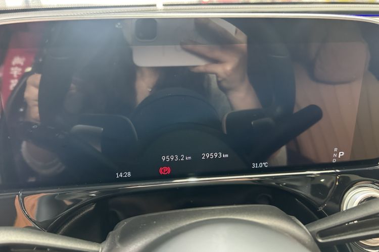 Used Mercedes-Benz E-Class 2025 E 300 L Luxury Model Odometer Close Up