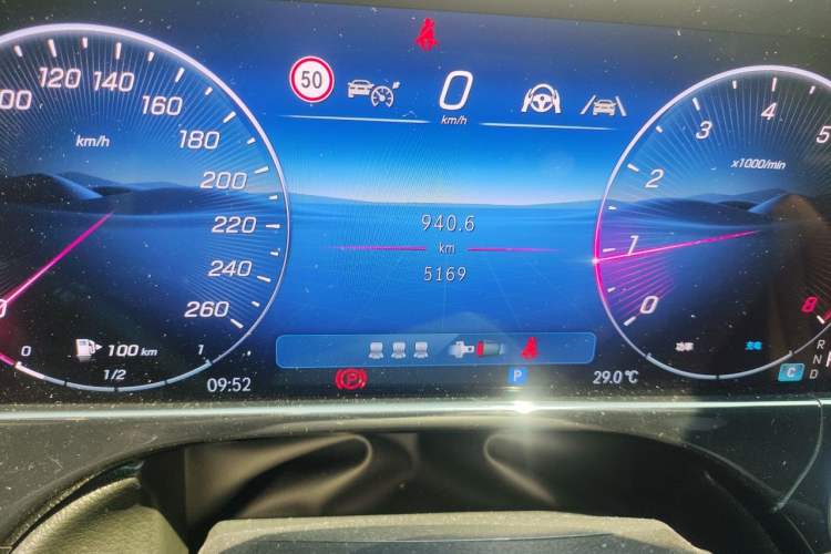 Used Mercedes-Benz E-Class 2025 Facelift E 300 L Luxury Edition Odometer Close Up