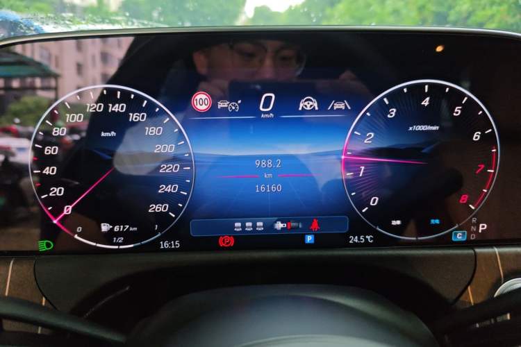 Used Mercedes-Benz E-Class 2025 E 300 L Stylish Model Odometer Close Up