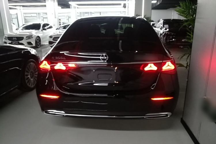 Used Mercedes-Benz E-Class 2025 Facelift E 300 L Luxury Edition Rear